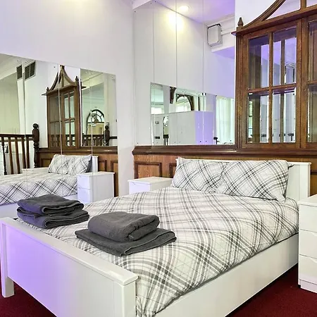 Modern Haven In Dudley With Free Parking! Apartment Birmingham Exterior photo